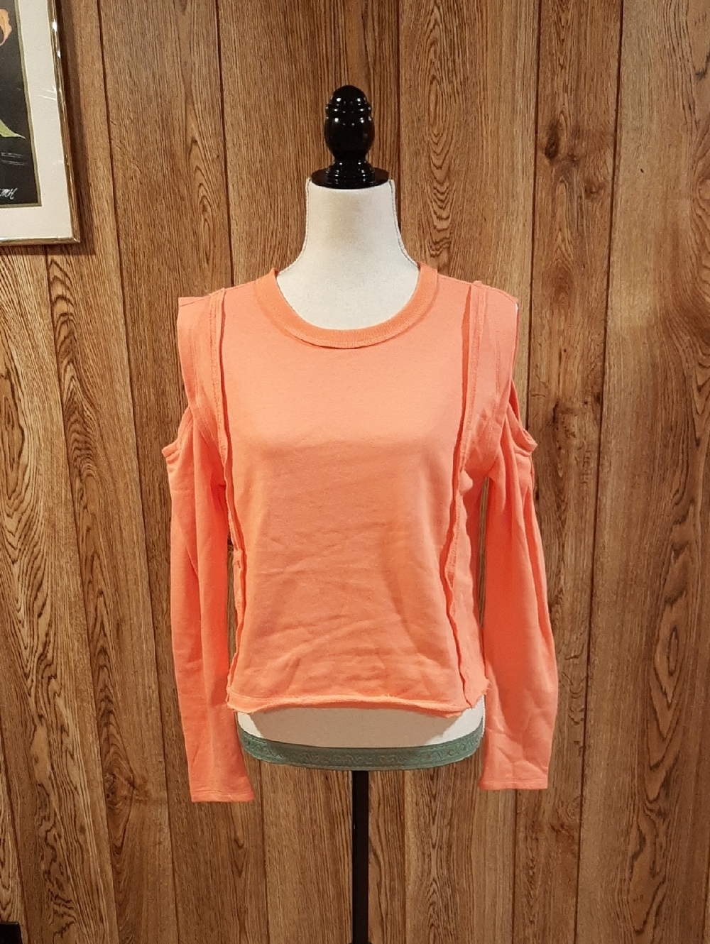 🥀NWT Easel Orange Cold-Shoulder Long-Sleeved French Terry Top (S)🥀